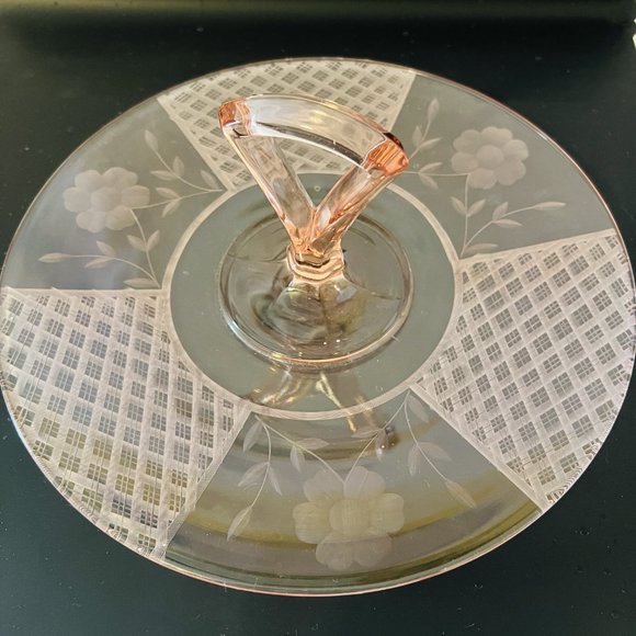 McKee Vintage Pink Center Handle Tidbit Server #151 Diamond Lattice Floral Etch - Picture 6 of 10